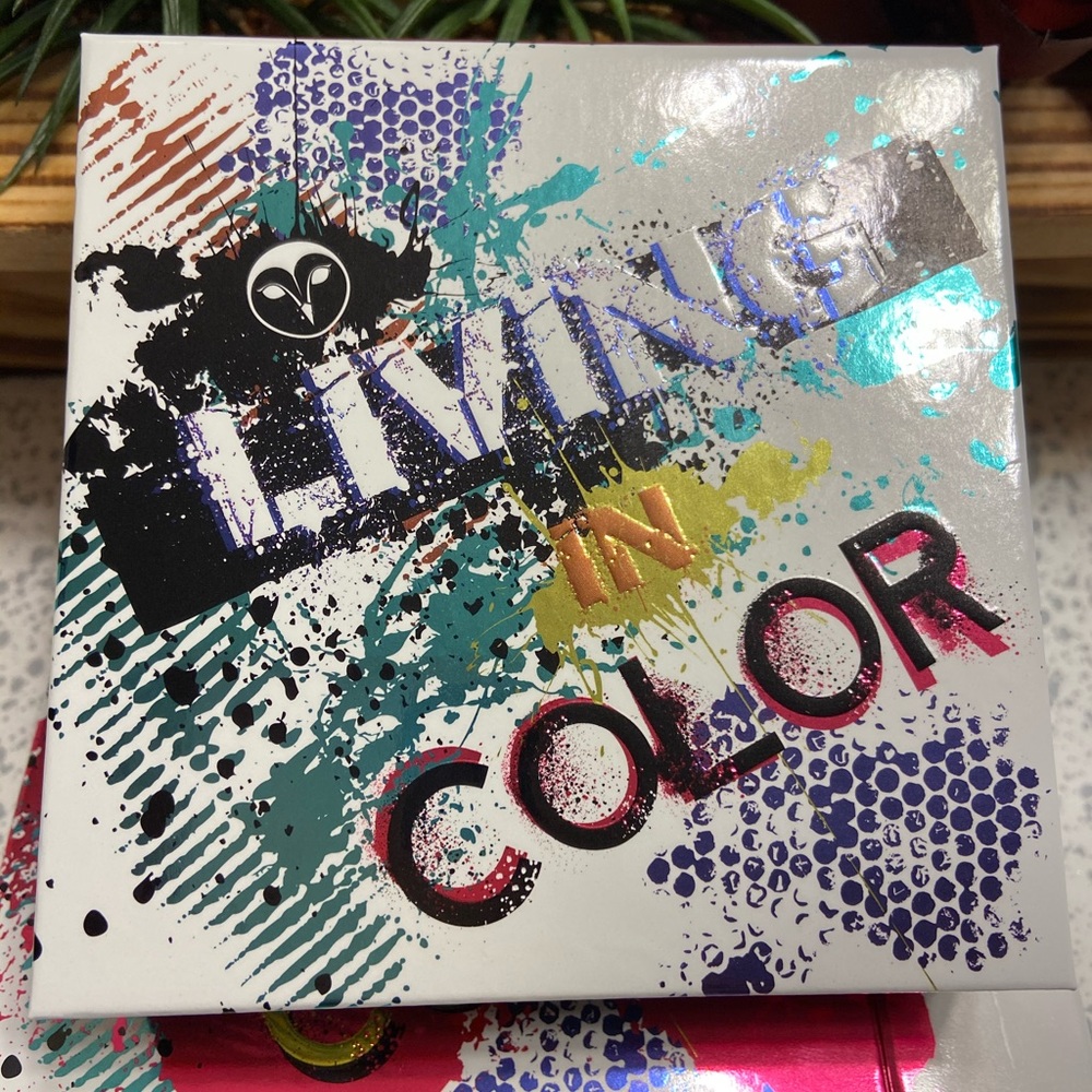Living in Color Eyeshadow Palette